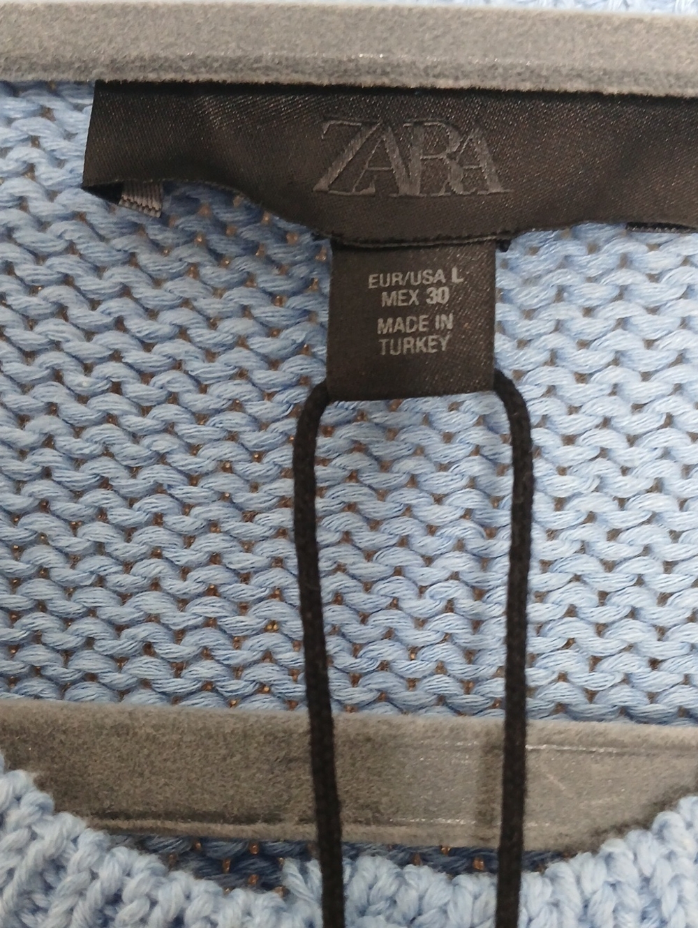 NWT ZARA Light Blue Argyle Knit Vest with Gold Buttons- SIZE LARGE - Picture 6 of 6